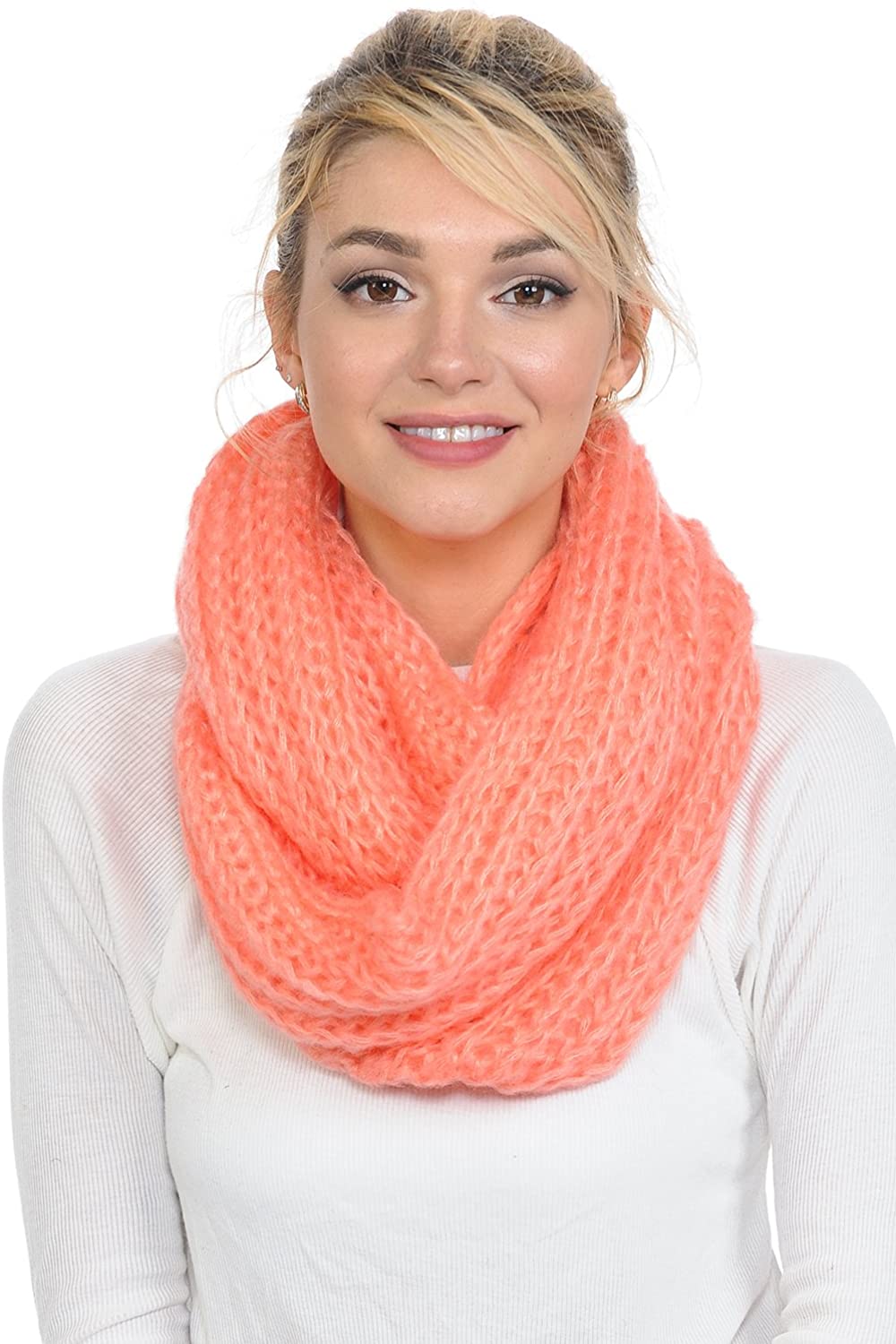 Basico Infinity Scarf | Winter Crochet Knit Scarf in One Size