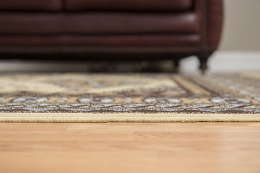 United Weavers of America Dallas Tres Rug, 2 x 3', Ivory