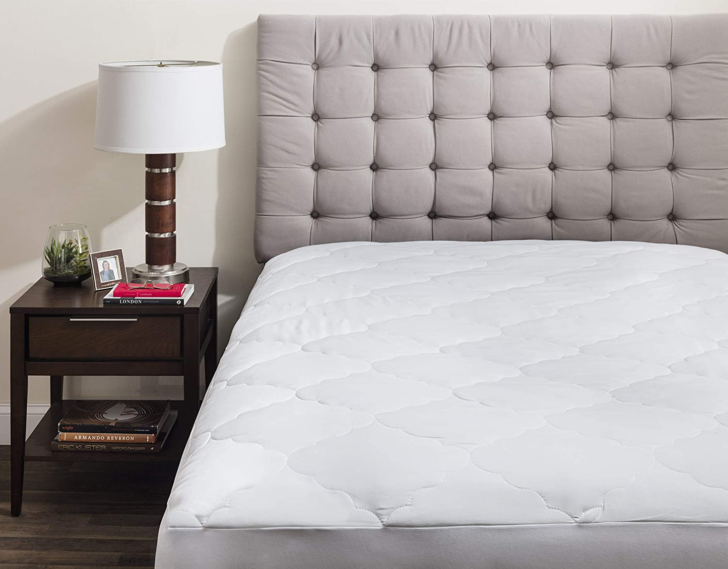 Micropuff Full Mattress Pad Cover Fitted Quilted - Plush Down Alternative Fiber Fill, Breathable Bed Pad - Deep Pocket Stretches up to 15" (Full Size 54x75)