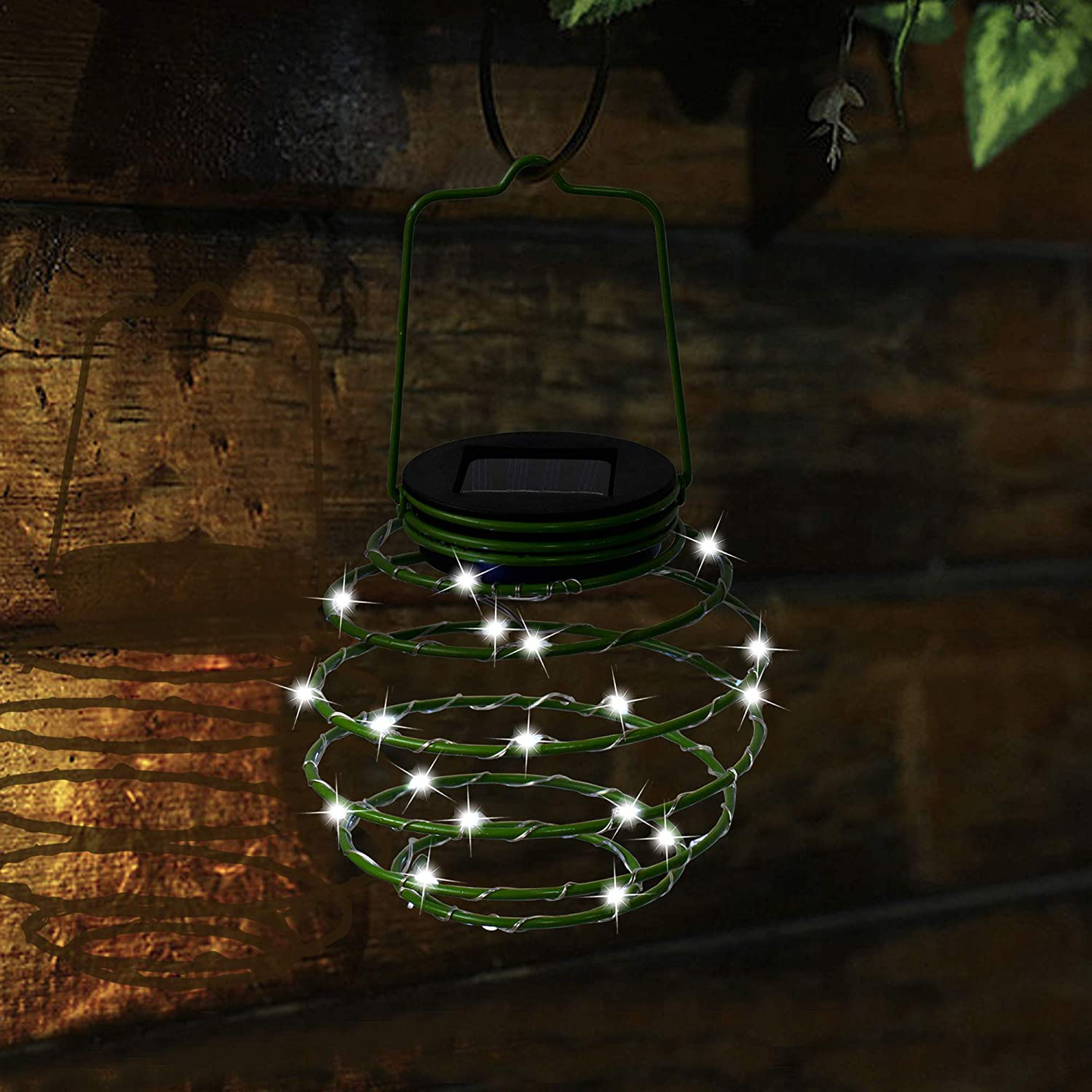 Roaming Light Solar Spiral LED Lanterns, Solar Garden Lights Outdoor Decorative Hanging Lights, Waterproof Pendant Light for Garden, Patio, Porch (Green)