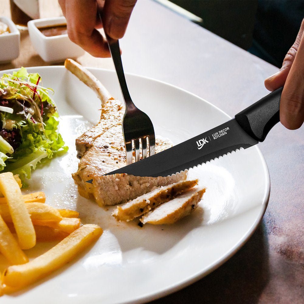 8 Piece Steal Knives Set - Stainless Steel and Dishwasher Safe