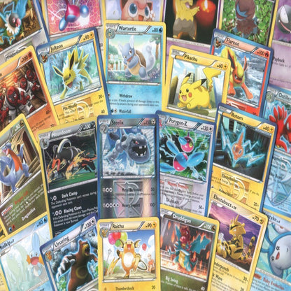 100 Assorted Trading Cards with 7 Bonus Free Holo Foils