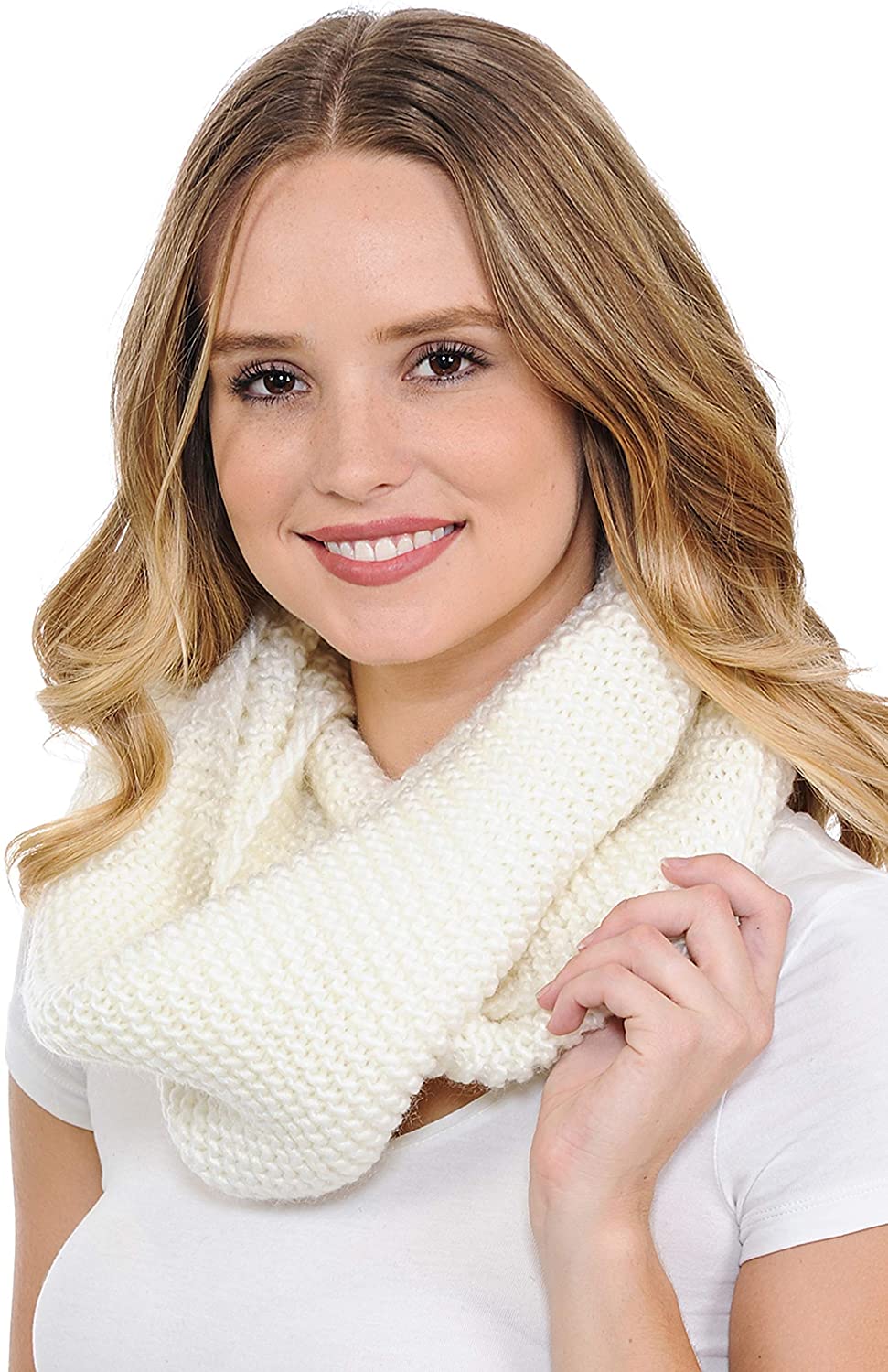 Basico Infinity Scarf | Winter Crochet Knit Scarf in One Size