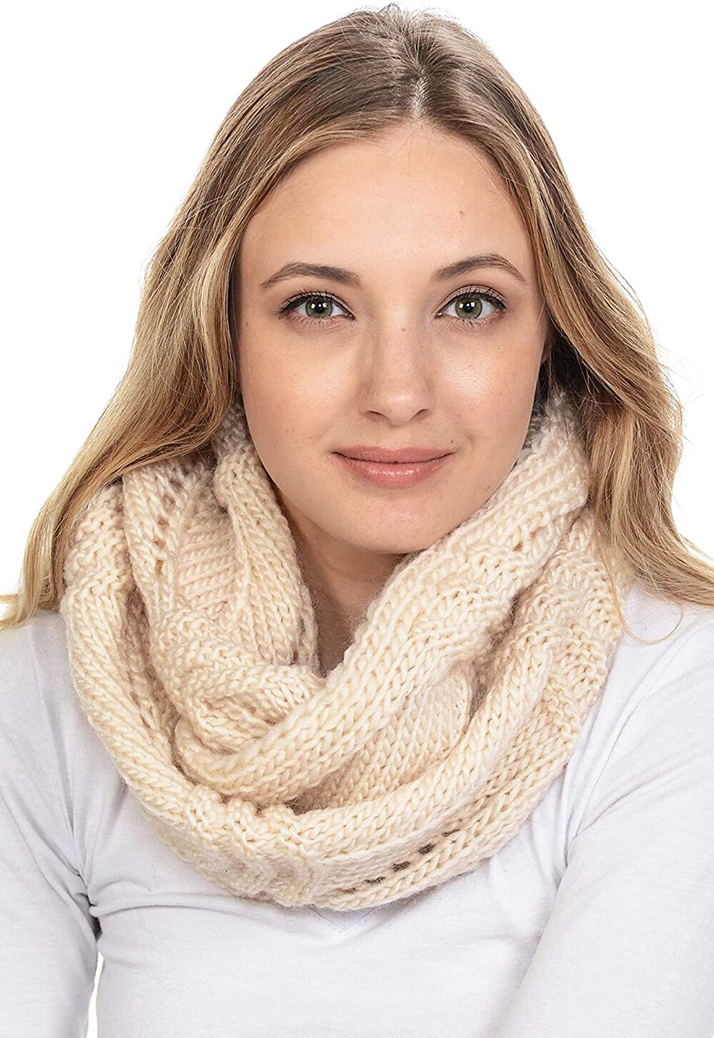 Basico Infinity Scarf | Winter Crochet Knit Scarf in One Size