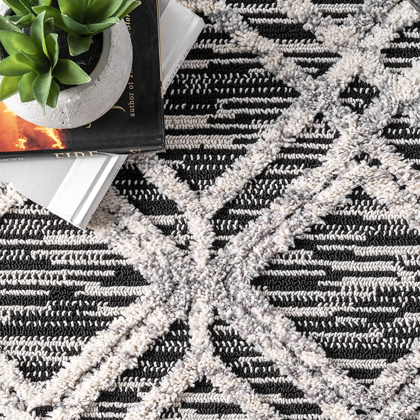 nuLOOM Ansley Shaggy Lattice Tassel Area Rug, 3' x 5', Grey