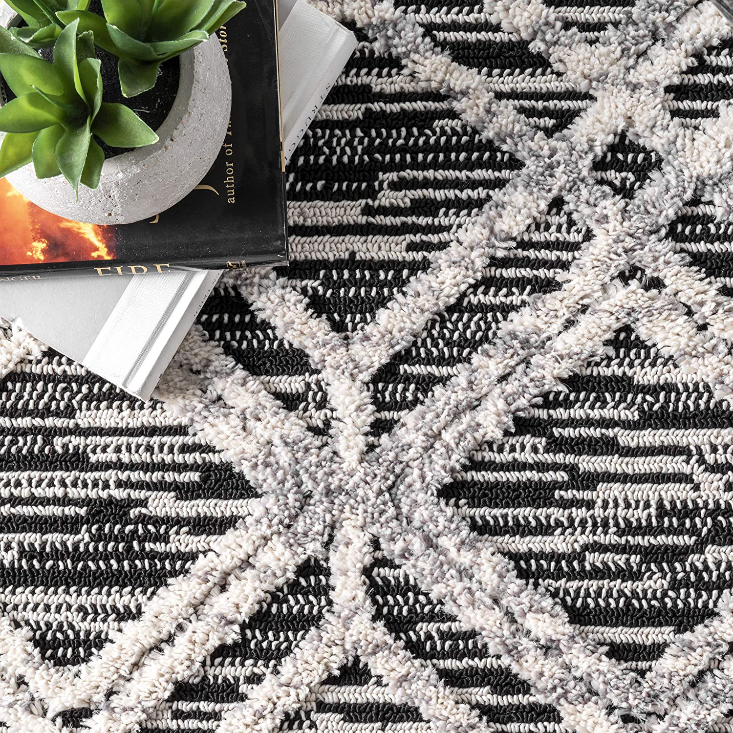 nuLOOM Ansley Shaggy Lattice Tassel Area Rug, 3' x 5', Grey