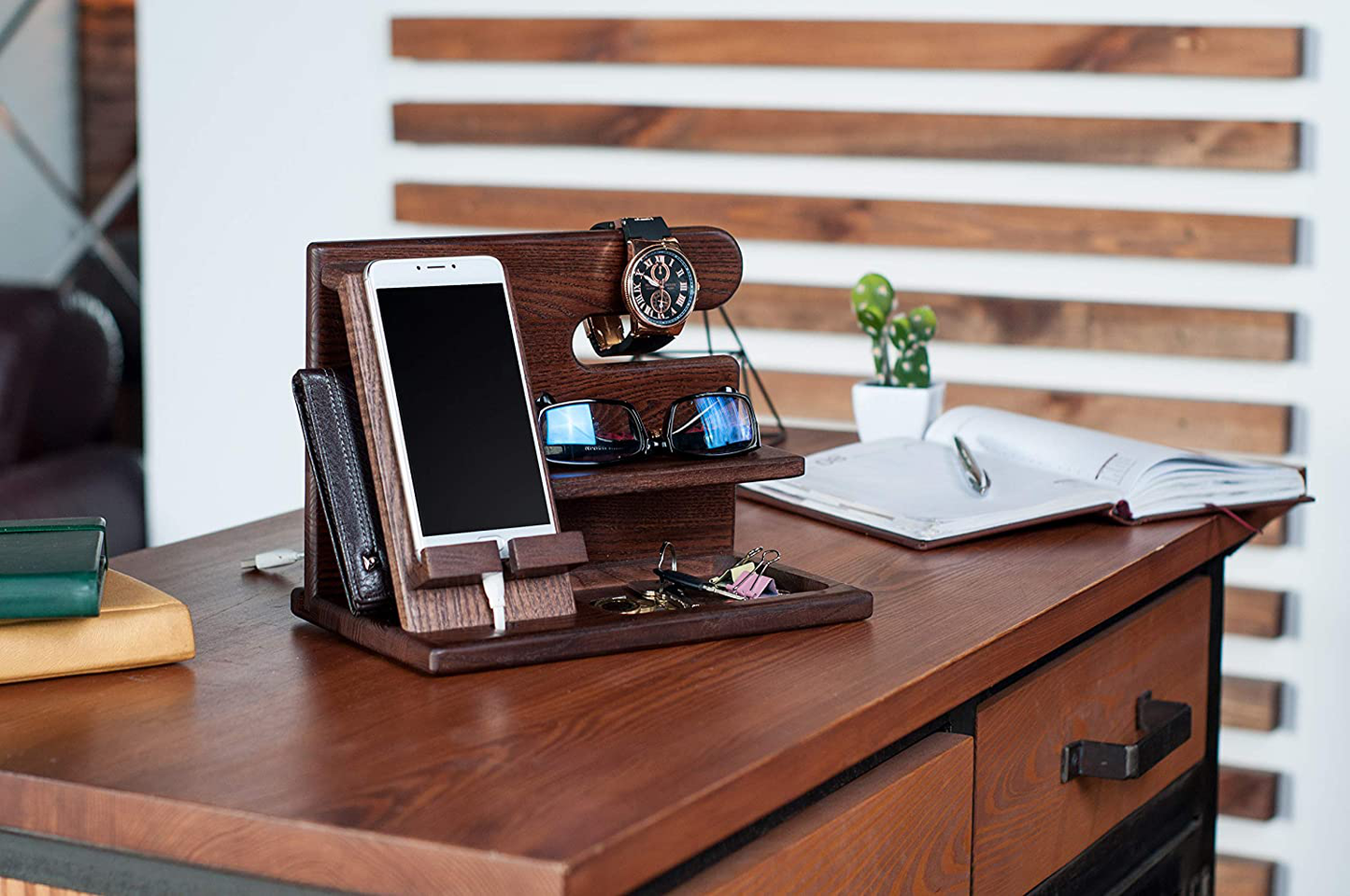 TESLYAR Wood Phone Docking Station Ash Key Holder Wallet Stand Watch Organizer Men Gift Husband Wife Anniversary Dad Birthday Nightstand Purse Father Graduation Male Travel Idea Gadgets (Brown)
