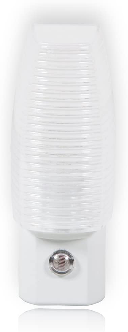 Maxxima MLN-16 LED Plug in Night Light with Auto Dusk to Dawn Sensor, 5 Lumens (pack of 4)