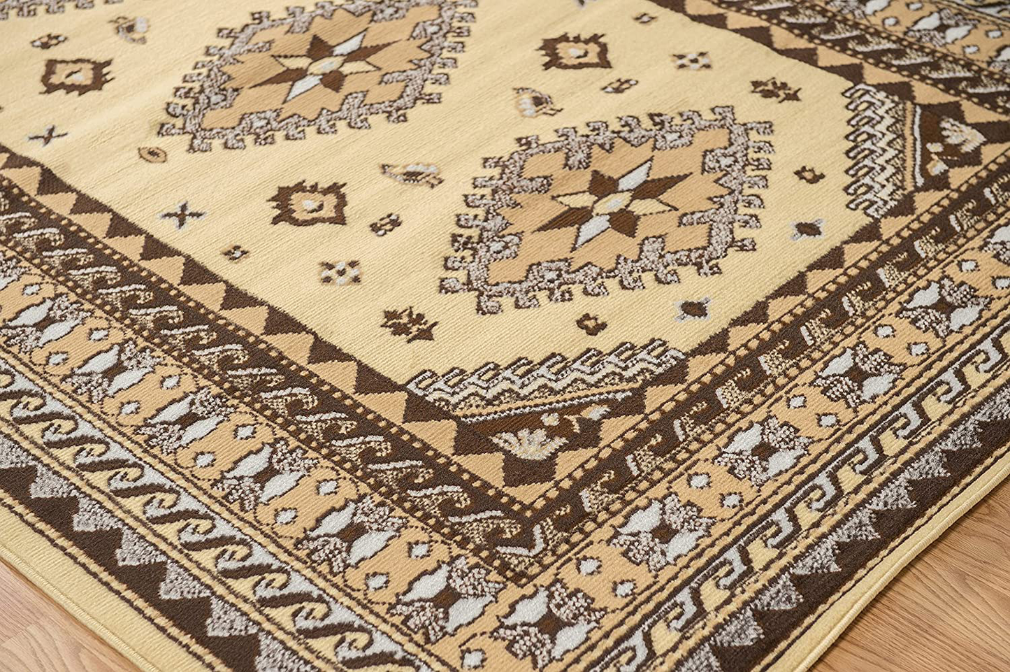 United Weavers of America Dallas Tres Rug, 2 x 3', Ivory