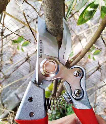 Kynup 8.6" Gardening Shears, Professional Bypass Pruner Hand Shears, Tree Trimmers Secateurs, Hedge & Garden Shears, Clippers for Plants, Gardening, Trimming, Garden Tools (Red)