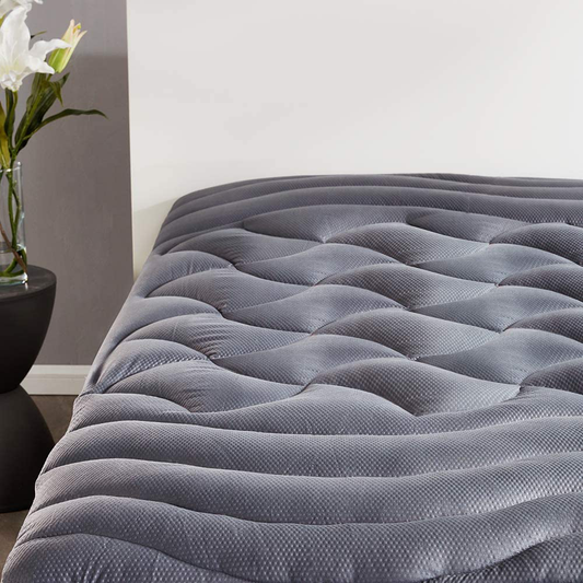 SLEEP ZONE Premium Mattress Pad Cover Cooling Overfilled Fluffy Soft Topper Zone Design Upto 21 inch Deep Pocket with Elastic Skirt, Grey, Cal King
