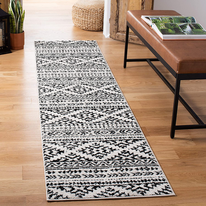 Safavieh Tulum Collection TUL272B Moroccan Boho Tribal Non-Shedding Stain Resistant Living Room Bedroom Runner, 2' x 21' , Ivory / Black