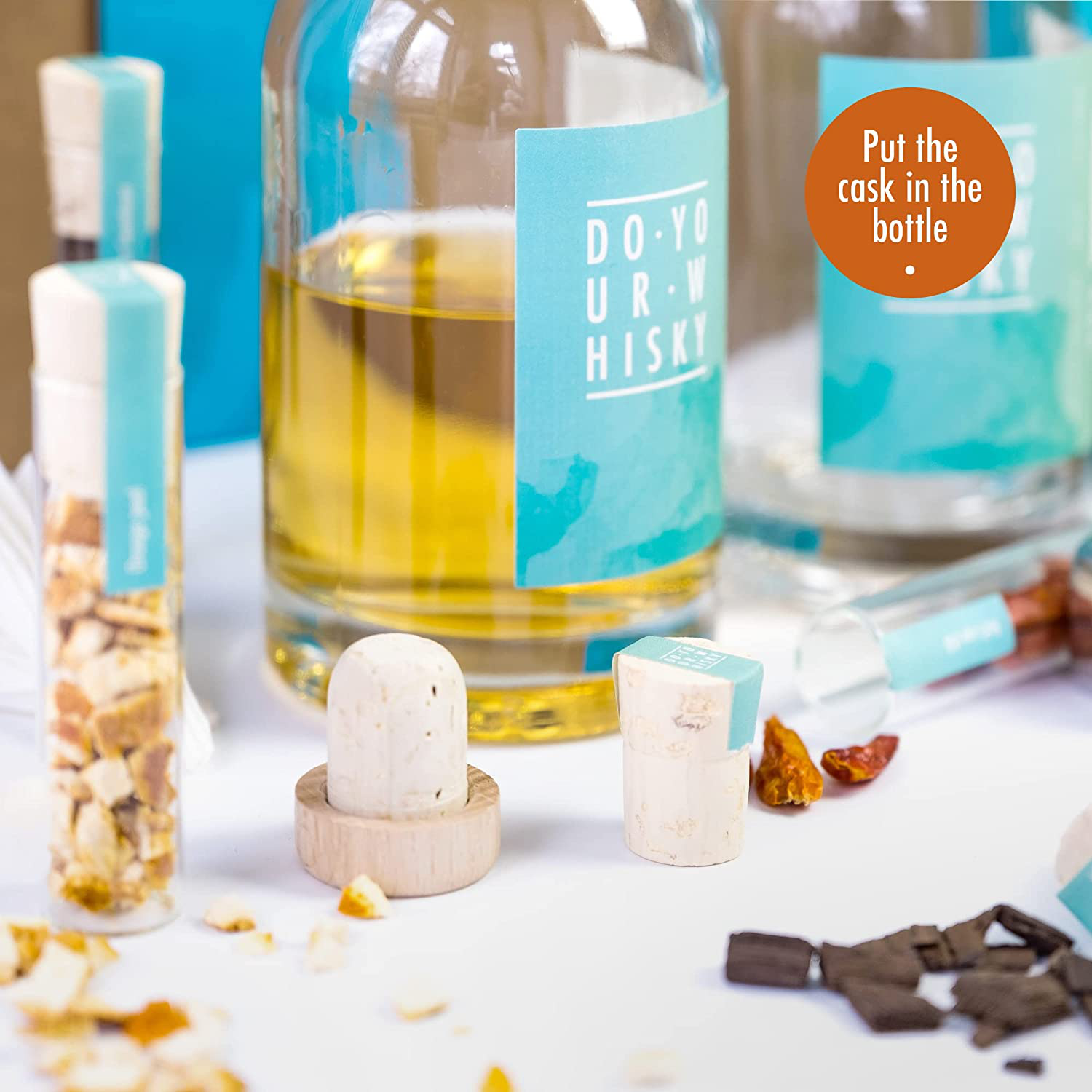 DO YOUR WHISKY Infusion | DIY Kit for Homemade Whisky Flavor | Original Gift Set | 12 Woodchip Blends & Botanicals in Glass Tubes | 6 Whiskey Stones | DO YOUR GIN as Seen in GQ, Vogue | Gifts for Men