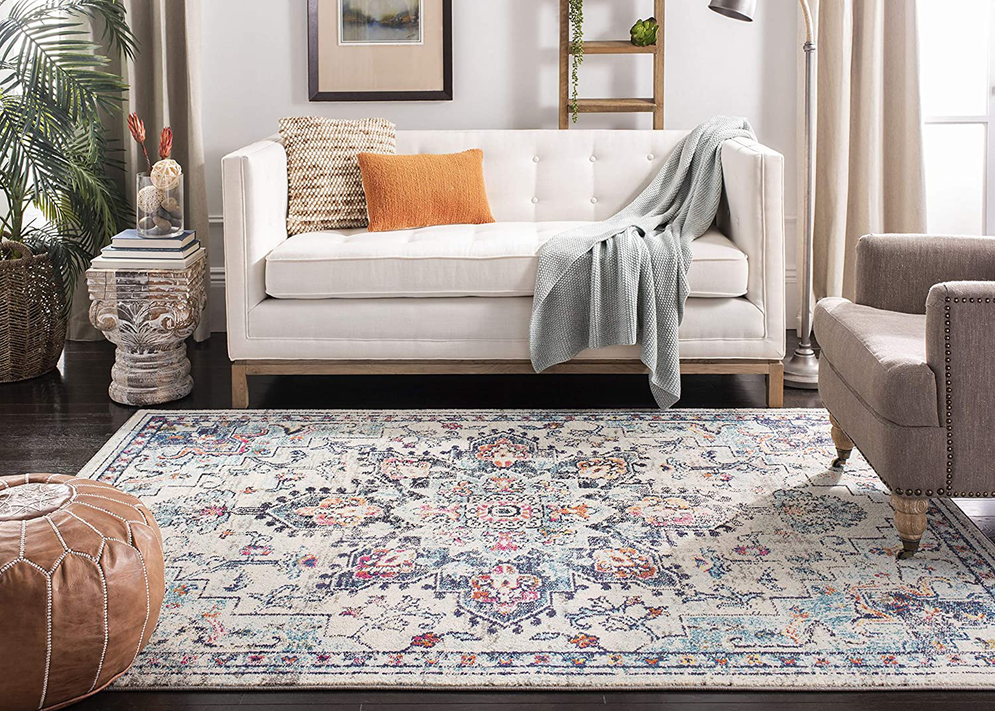 Safavieh Madison Collection MAD473C Boho Chic Medallion Distressed Non-Shedding Living Room Bedroom Accent Area Rug, 4' x 6', Ivory / Grey
