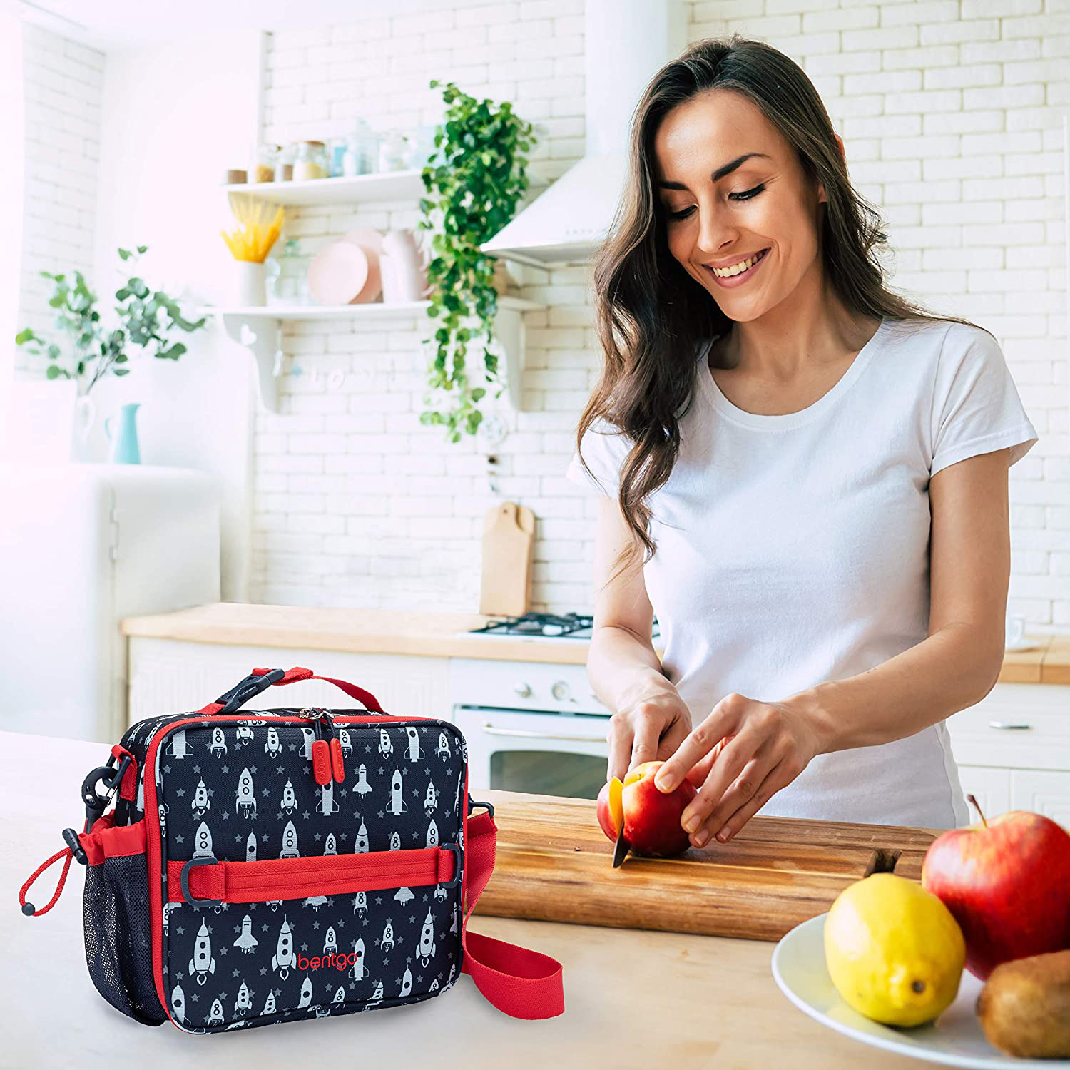 Bentgo Kids Prints Lunch Bag - Double Insulated, Durable, Water-Resistant Fabric with Interior and Exterior Zippered Pockets and External Bottle Holder- Ideal for Children of All Ages (Fairies)