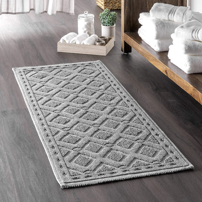 Textured Geometric Trellis Bath Mat