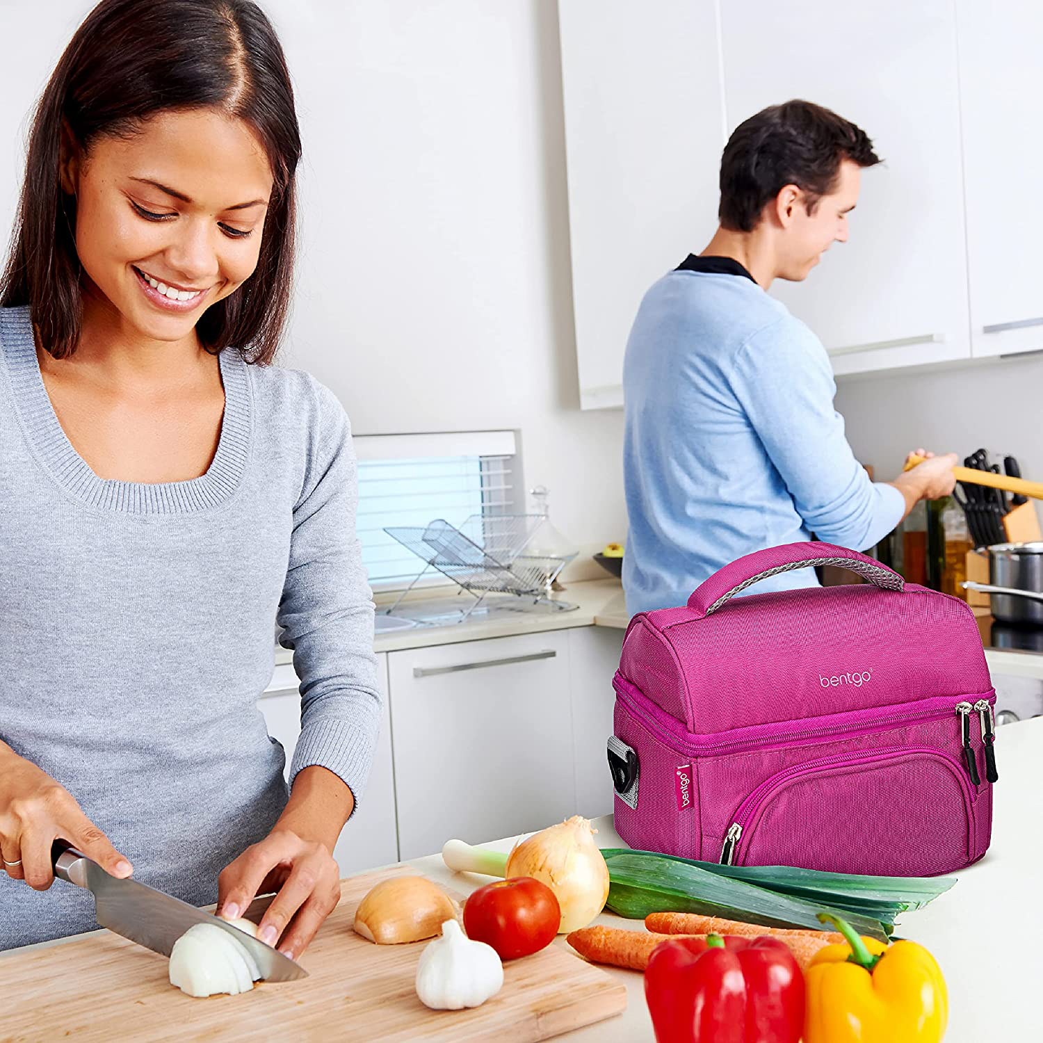Bentgo Deluxe Lunch Bag - Durable and Insulated Lunch Tote with Zippered Outer Pocket, Internal Mesh Pocket, Padded and Adjustable Straps, & 2-Way Zippers - Fits All Bentgo Lunch Boxes (Blue)