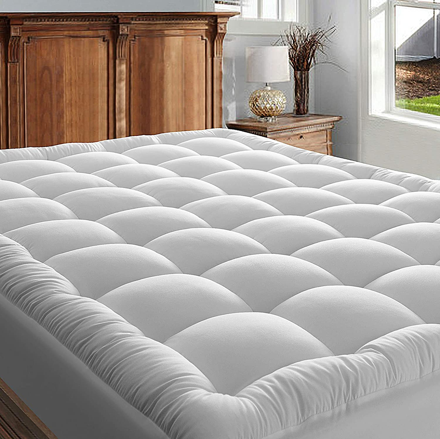 WOOBOBEE Mattress Pad Cover, Cooling Mattress Topper, Soft Qulited Fitted Pillowtop Mattress Protector Down Alternative Overfilled with 8-21 Inch Deep Pocket (White - Checkered, Full)