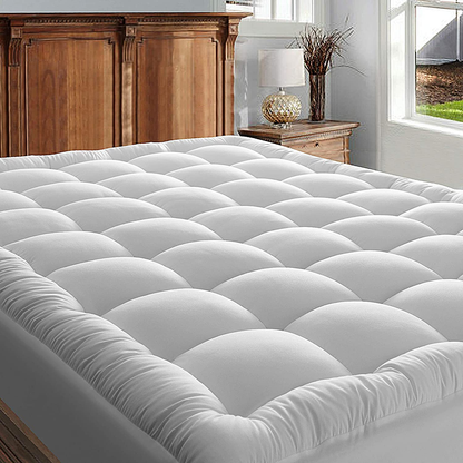 WOOBOBEE Mattress Pad Cover, Cooling Mattress Topper, Soft Qulited Fitted Pillowtop Mattress Protector Down Alternative Overfilled with 8-21 Inch Deep Pocket (White - Checkered, Full)