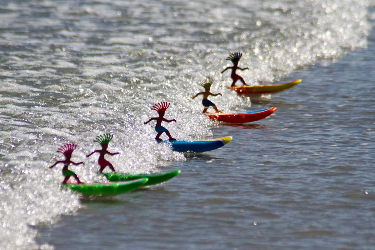 Surfer Dudes Wave Powered Mini-Surfer and Surfboard Toy - Donegan Doolin - Old Version