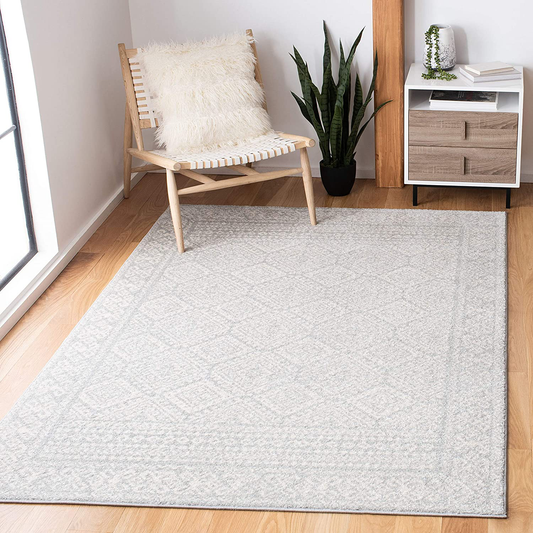 Safavieh Tulum Collection TUL264G Moroccan Boho Distressed Non-Shedding Living Room Bedroom Accent Area Rug, 4' x 6', Light Grey / Ivory