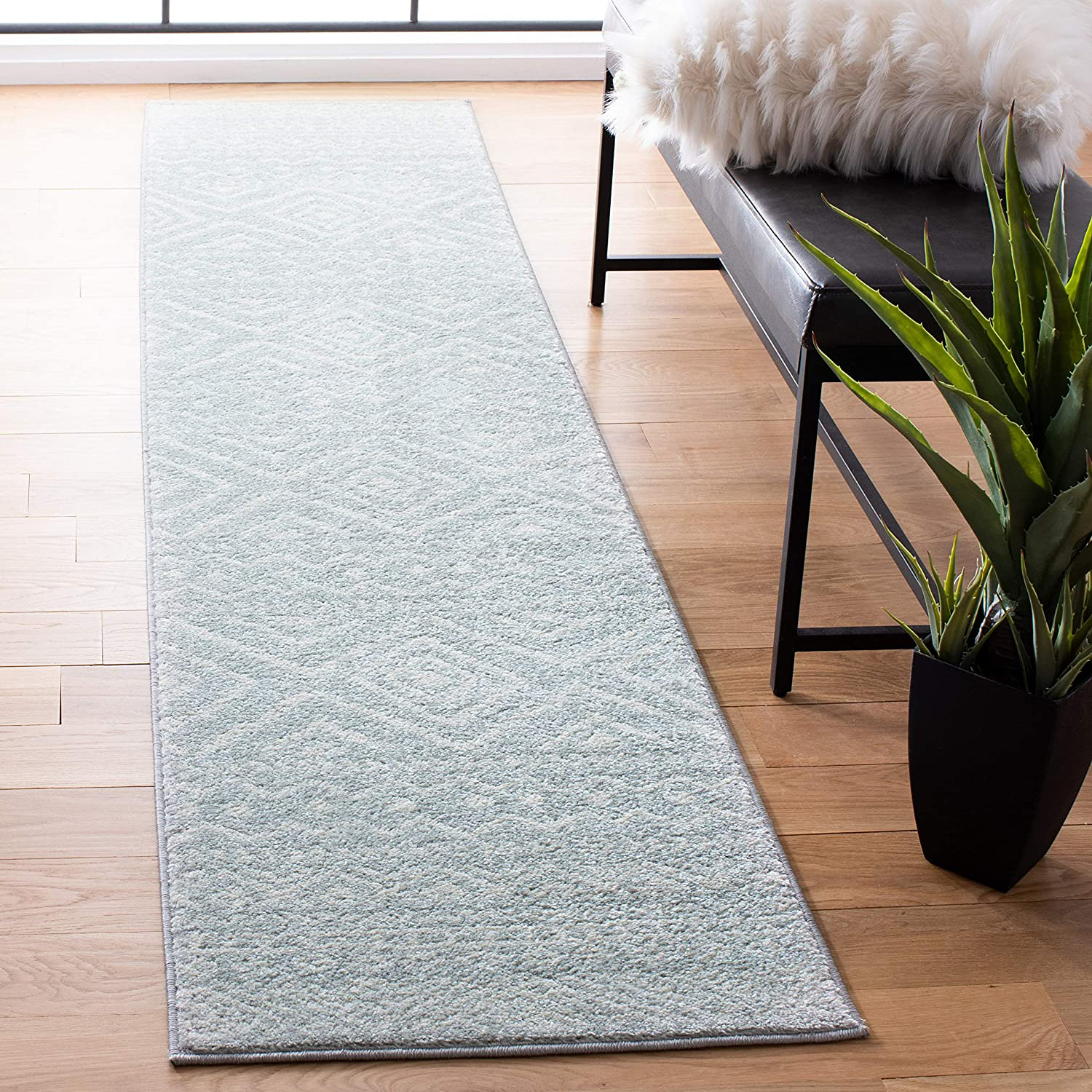 Safavieh Tulum Collection TUL267F Moroccan Boho Distressed Non-Shedding Stain Resistant Living Room Bedroom Runner, 2' x 11' , Light Grey / Ivory