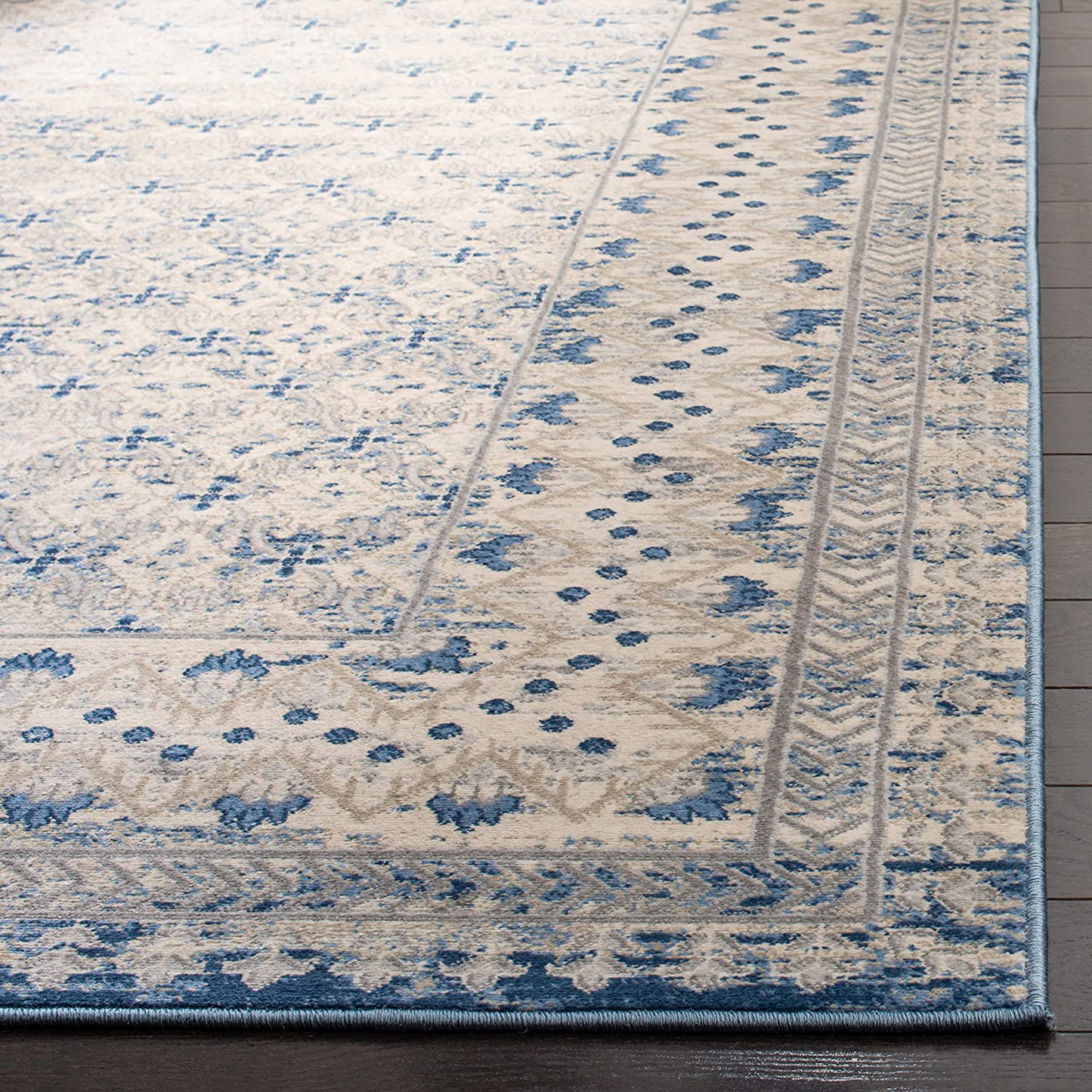 Safavieh Brentwood Collection BNT899G Traditional Oriental Distressed Non-Shedding Living Room Bedroom Accent Area Rug, 4' x 6', Light Grey / Blue