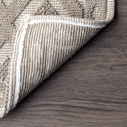 Textured Geometric Trellis Bath Mat