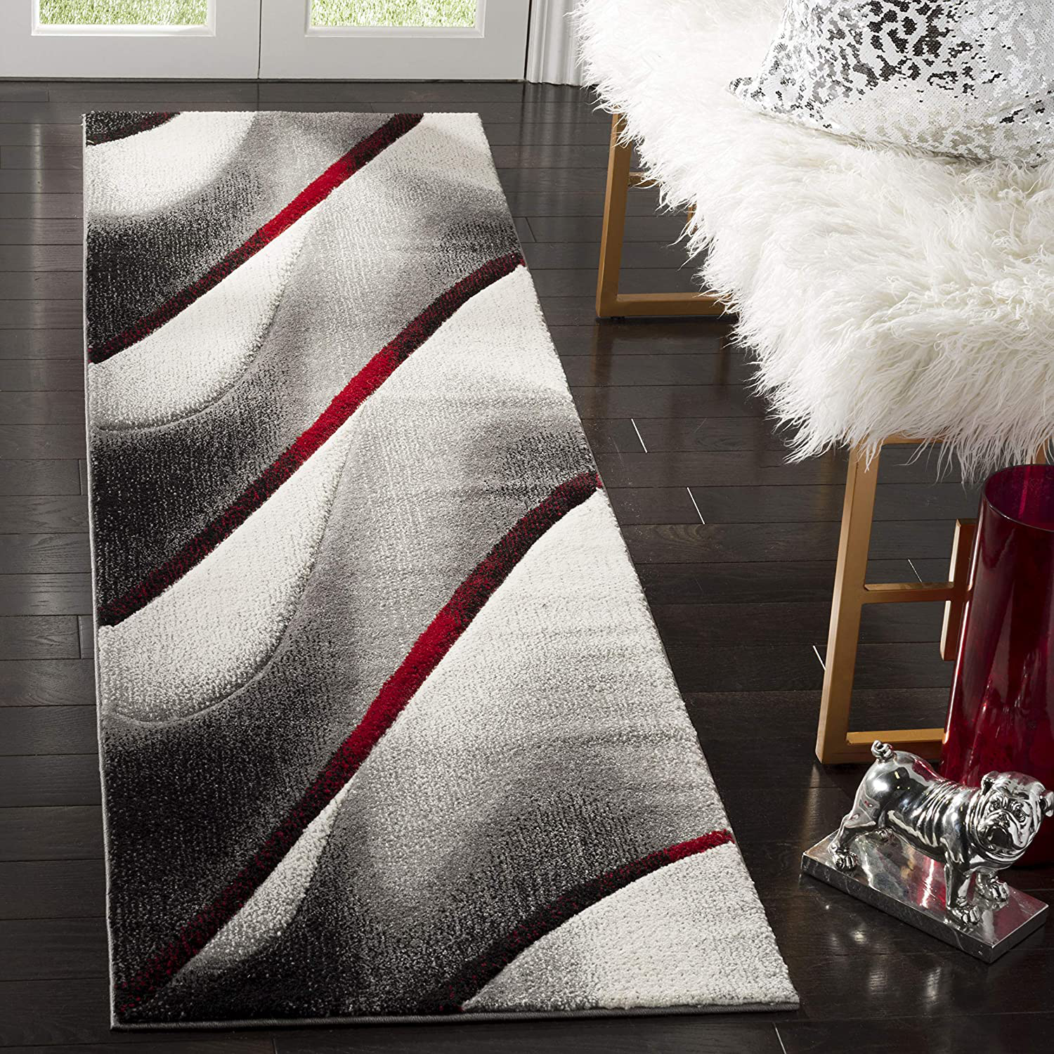 Safavieh Hollywood Collection HLW712K Mid-Century Modern Non-Shedding Stain Resistant Living Room Bedroom Runner, 2'3" x 10' , Grey / Red