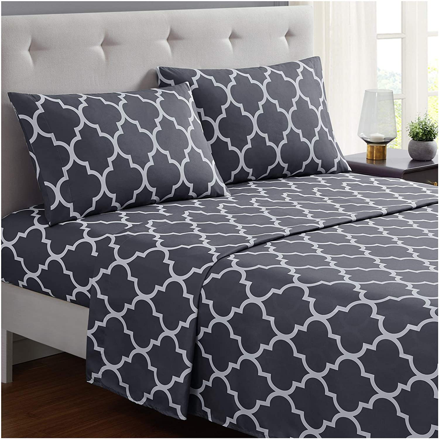 Mellanni Bed Sheet Set - Brushed Microfiber 1800 Bedding - Wrinkle, Fade, Stain Resistant - 3 Piece (Twin, Baby Blue)