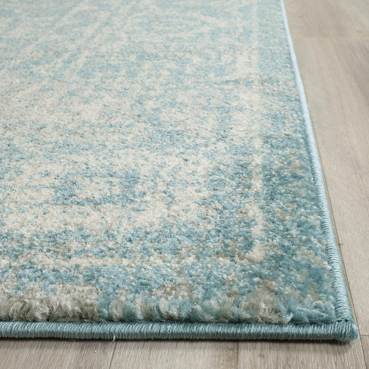 Safavieh Evoke Collection EVK270Z Shabby Chic Distressed Non-Shedding Stain Resistant Living Room Bedroom Runner, 2'2" x 9' , Silver / Ivory