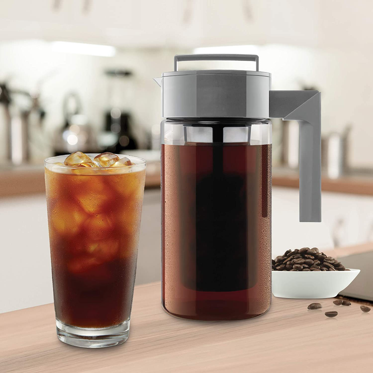 Takeya Patented Deluxe Cold Brew Coffee Maker, Two Quart, Black