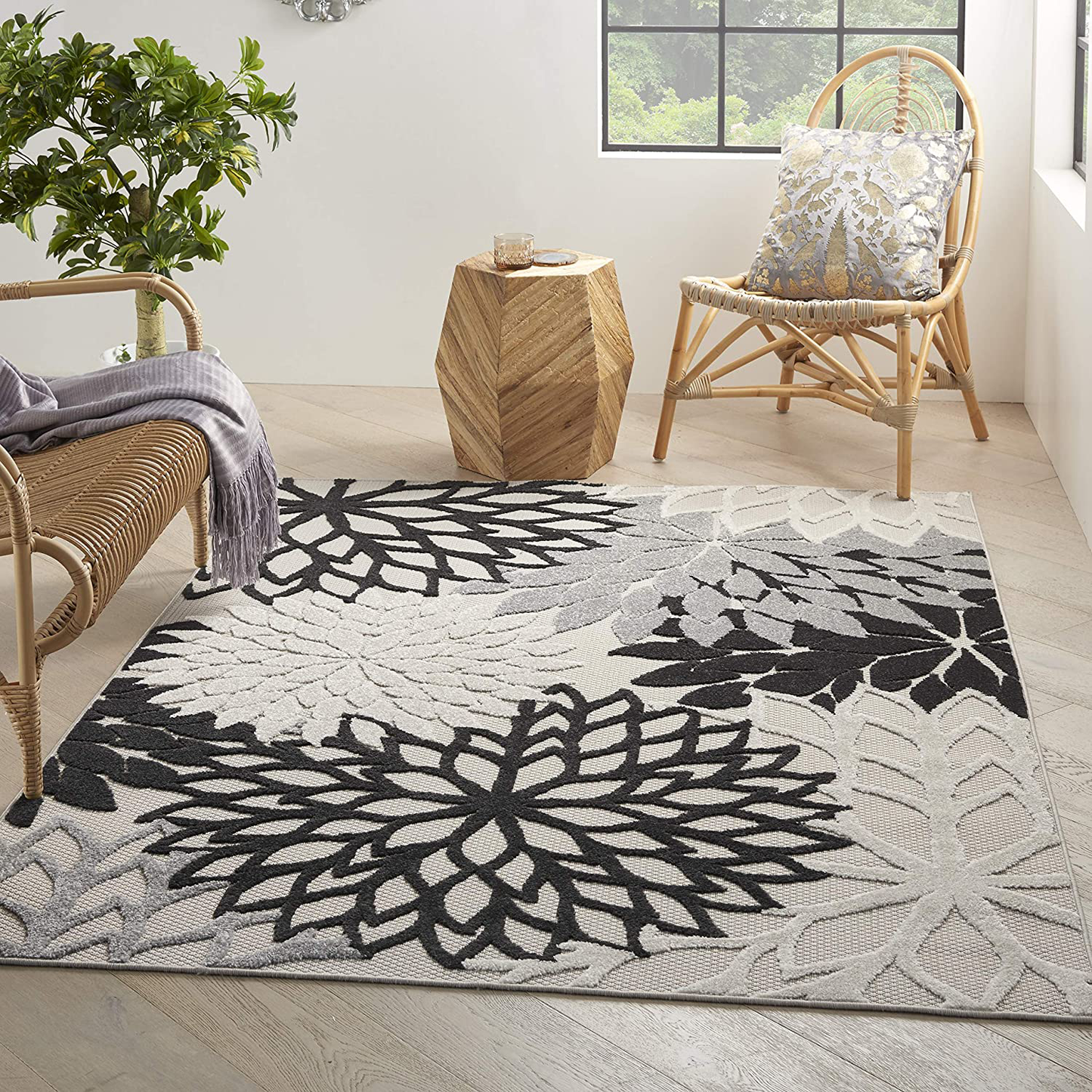 Nourison Aloha Indoor/Outdoor Floral Black White 2'3" x 10' Area Rug, (10' Runner)