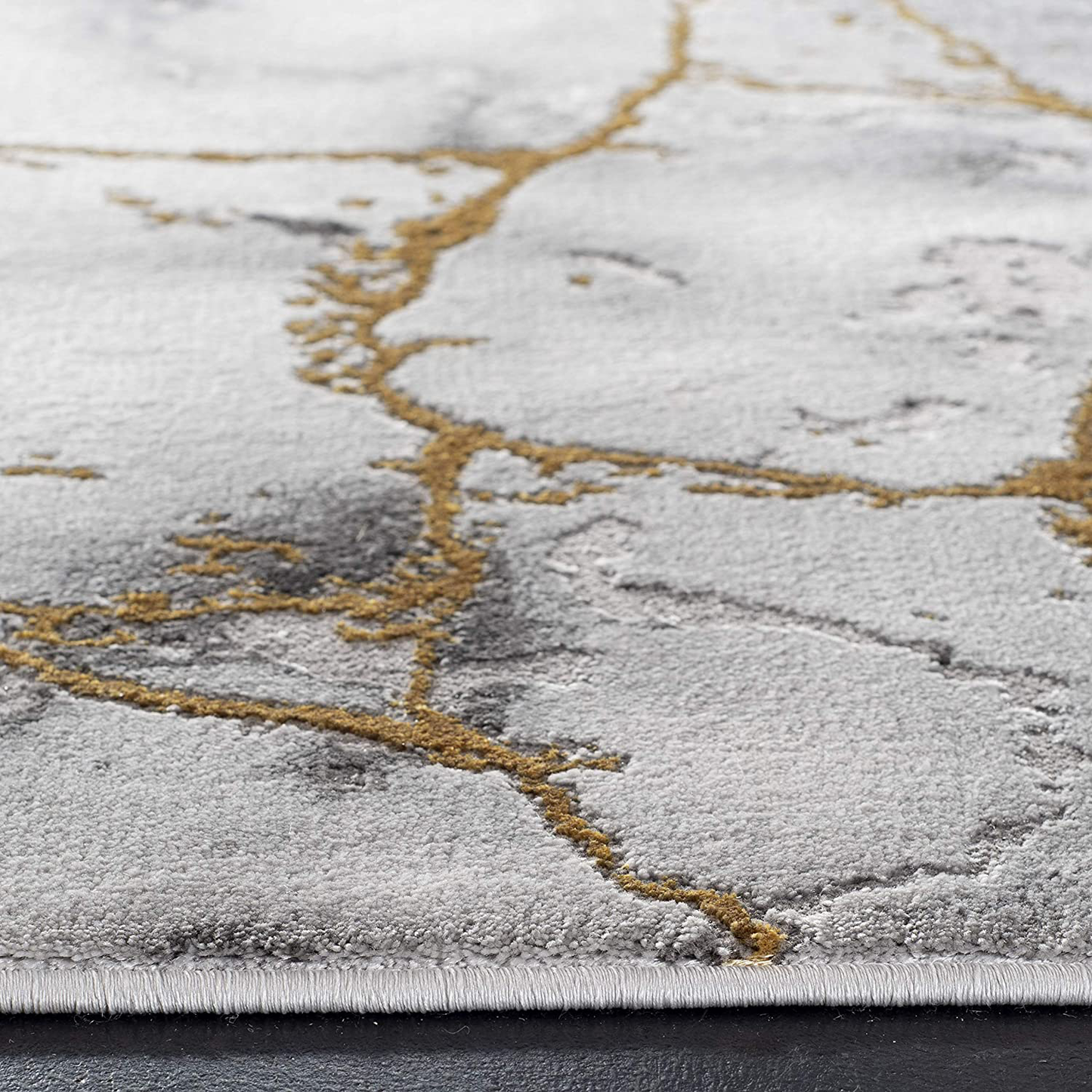 Safavieh Craft Collection CFT877F Modern Abstract Non-Shedding Living Room Bedroom Accent Area Rug, 4' x 6', Grey / Gold