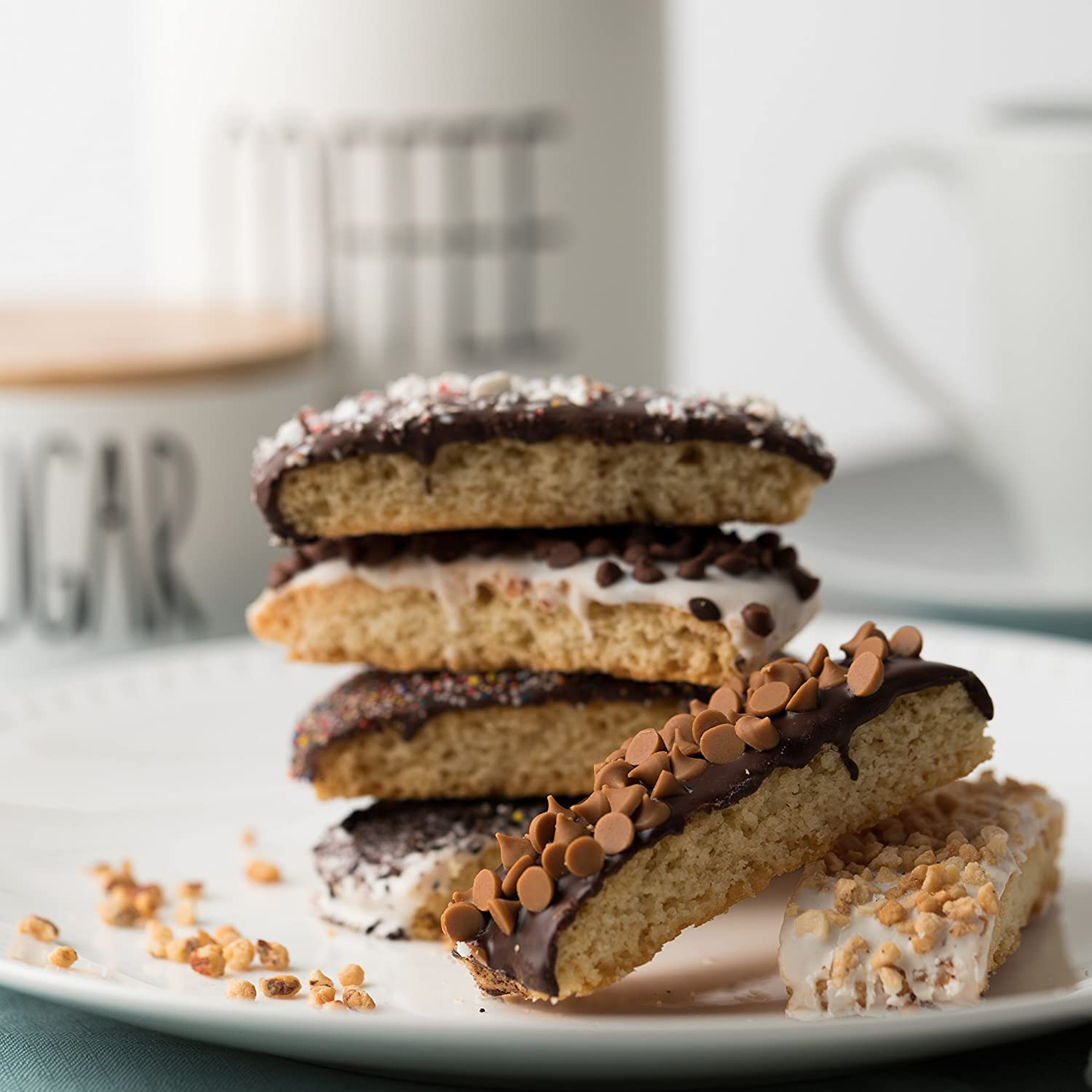 Biscotti Cookies Gift Basket | Christmas Gourmet Holiday Chocolate Food | Unique Idea For Him or Her Corporate Gifts, Men Women Families, Hanukkah, Thanksgiving, Christmas, Valentines - Oh! Nuts