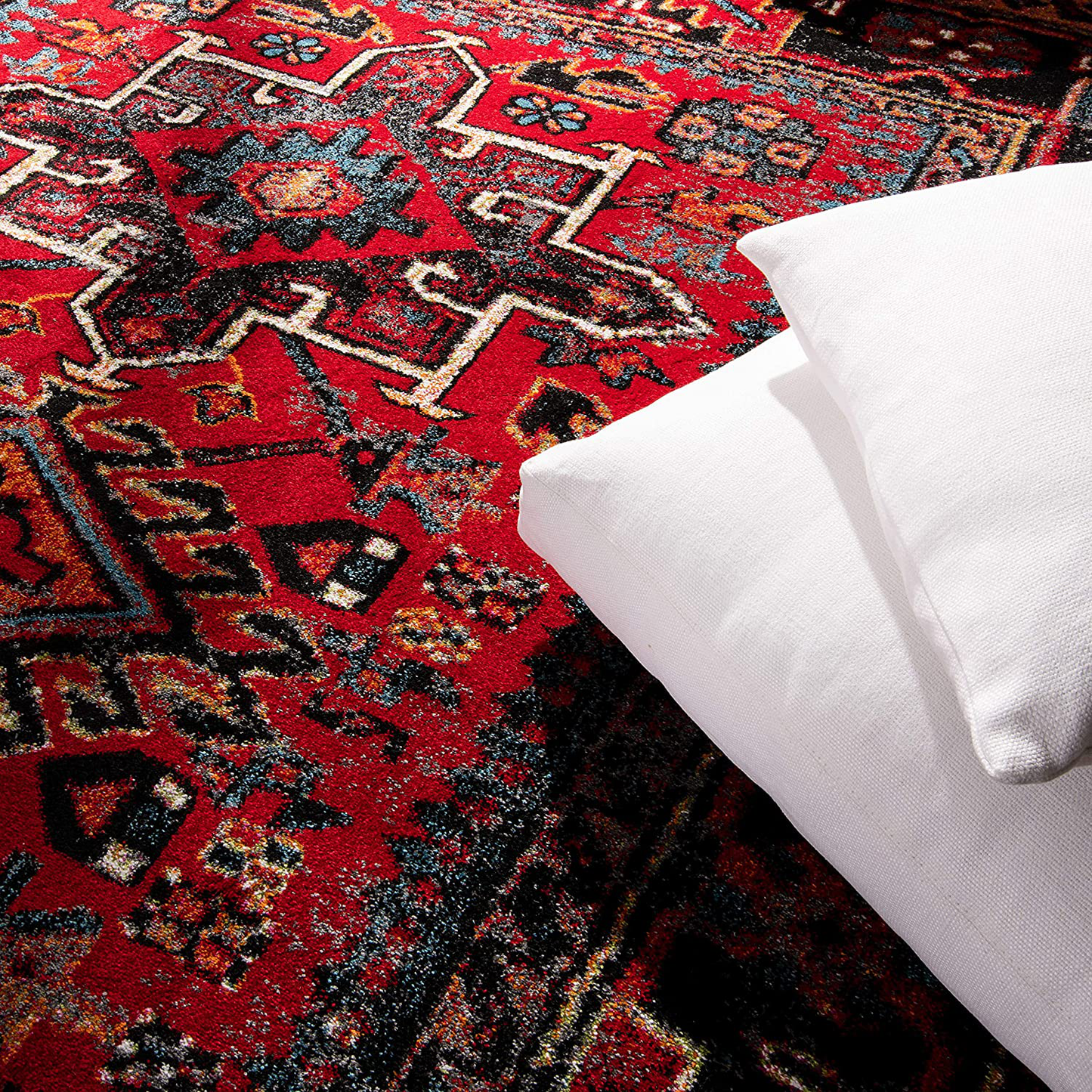 Safavieh Vintage Hamadan Collection VTH211A Oriental Traditional Persian Non-Shedding Living Room Bedroom Accent Area Rug, 4' x 6', Red / Multi