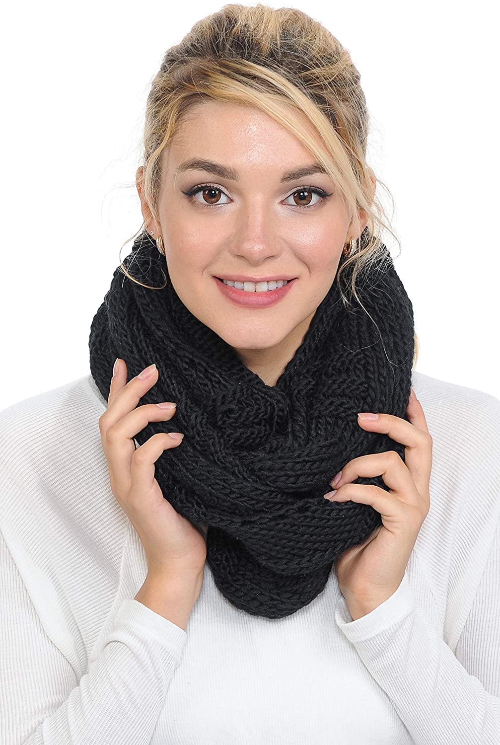 Basico Infinity Scarf | Winter Crochet Knit Scarf in One Size