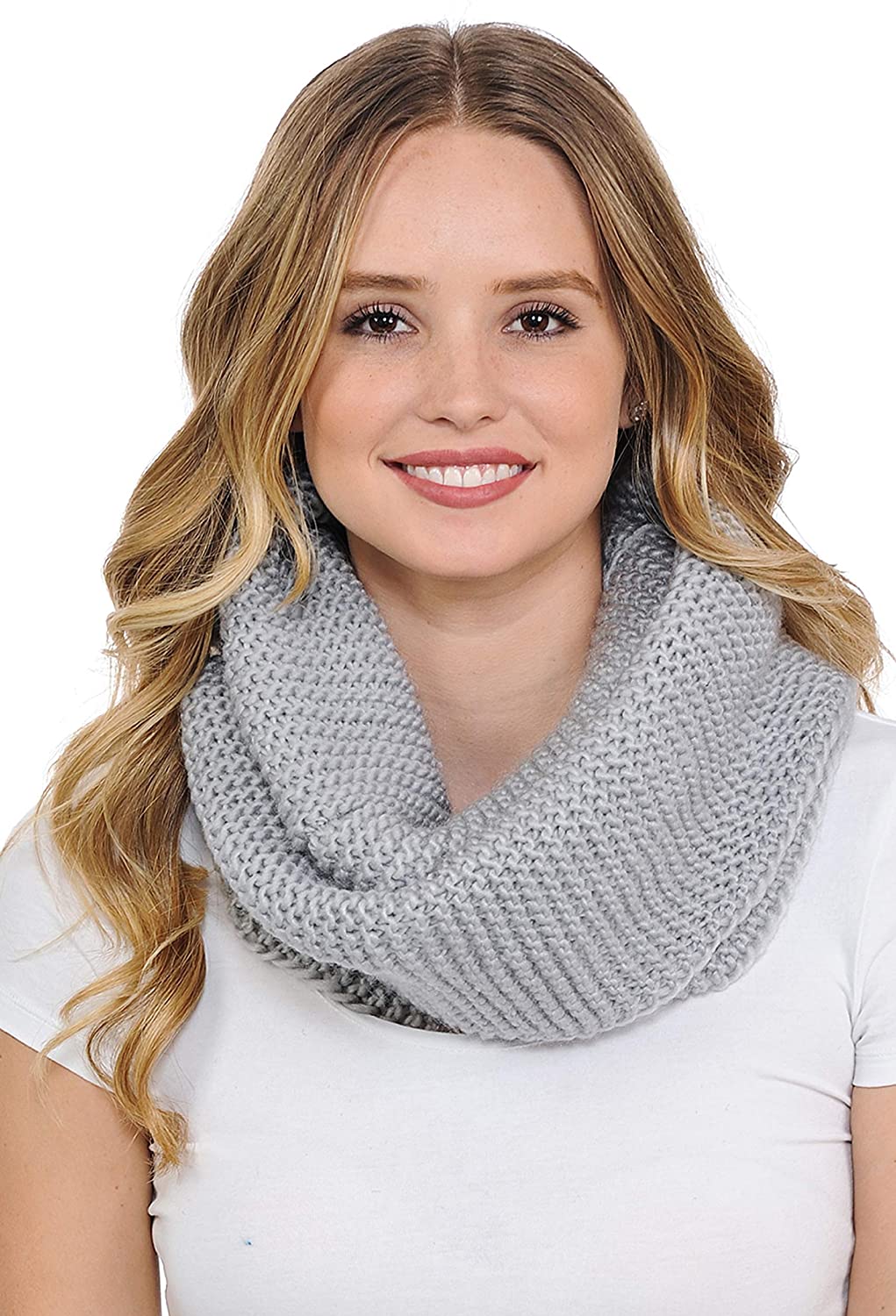 Basico Infinity Scarf | Winter Crochet Knit Scarf in One Size