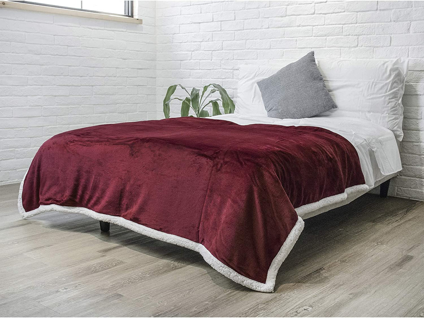 Twin Plush Sherpa Blanket