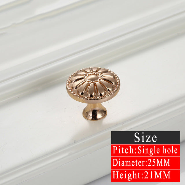 Gold Wardrobe / Dresser Door Handles & Knobs