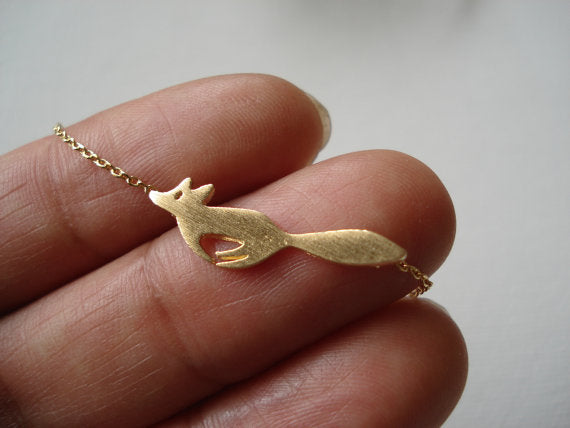 Shuangshuo Fashion Unique Cute Running Fox Pendant Necklaces for Women Animal Fox Long Chain Statement Necklace Party Gifts